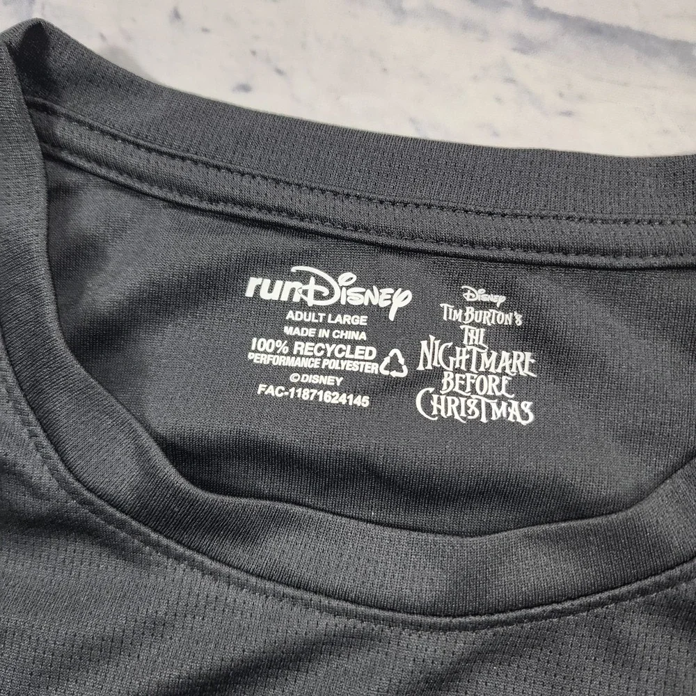 runDisney 2024 Disneyland 19.3 Chills Thrills Halloween Marathon ADULT L Shirt